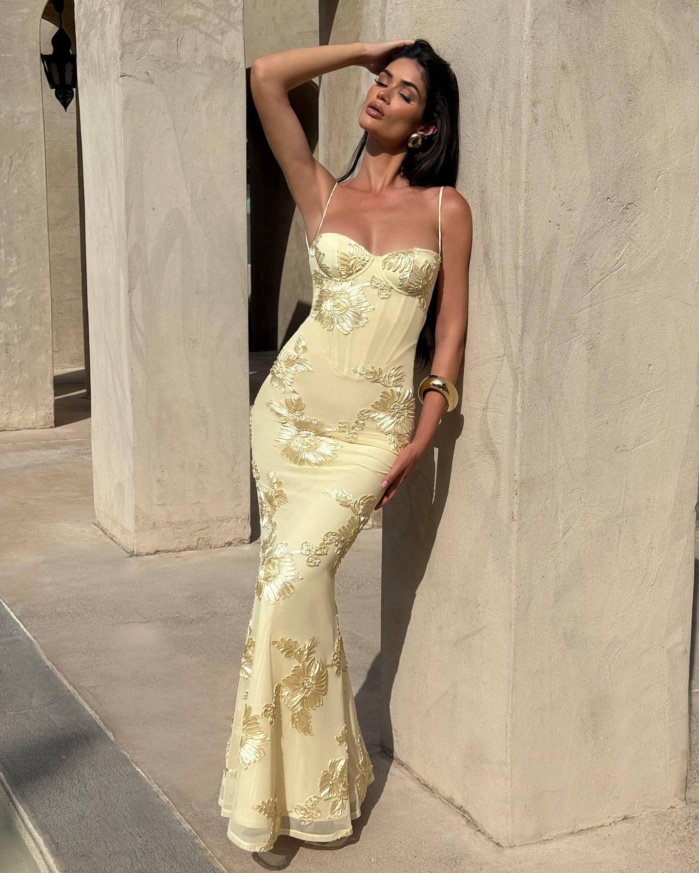 FREE SHIPPING Elegant Yellow Lace Maxi Dress Strapless Slim Fit Evening Gown OUT1082